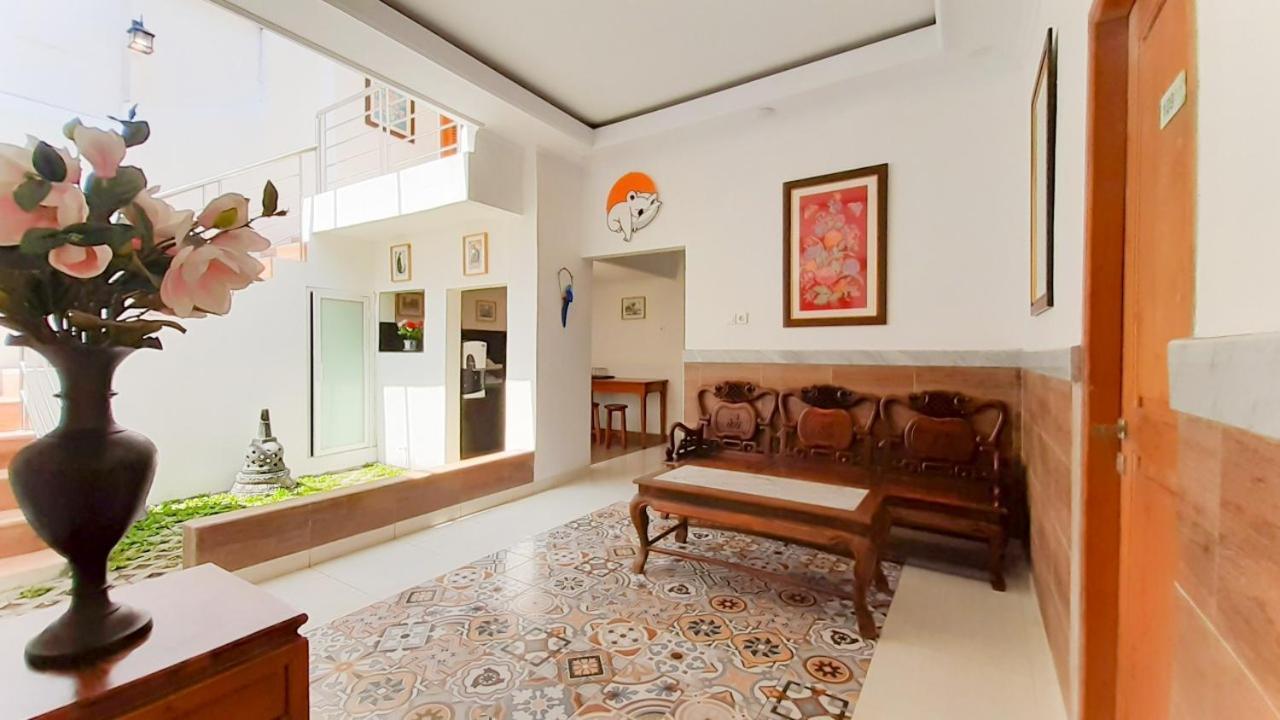 The Cabin Purwokinanti Hotel Yogyakarta Exterior foto